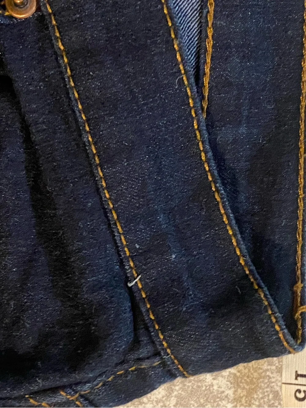 Women’s  Dark Blue Slim Fit Jeans 5 Pocket Size Large/ 29